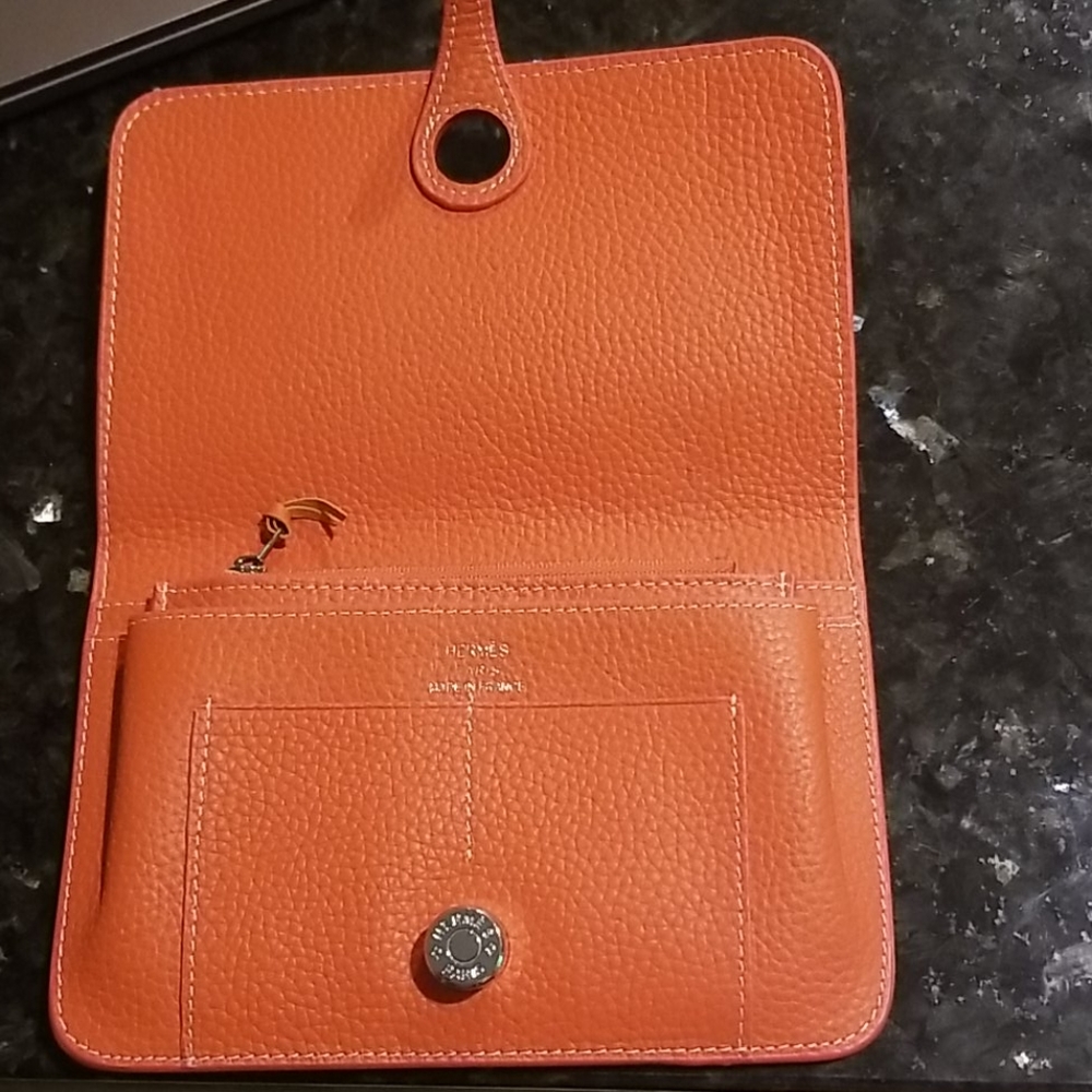 Wallet - Picture 5 of 8